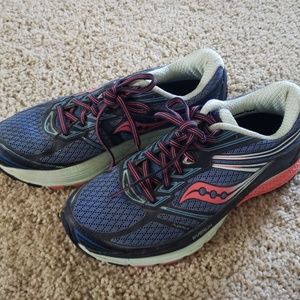 Saucony Everun Running Shoe Women